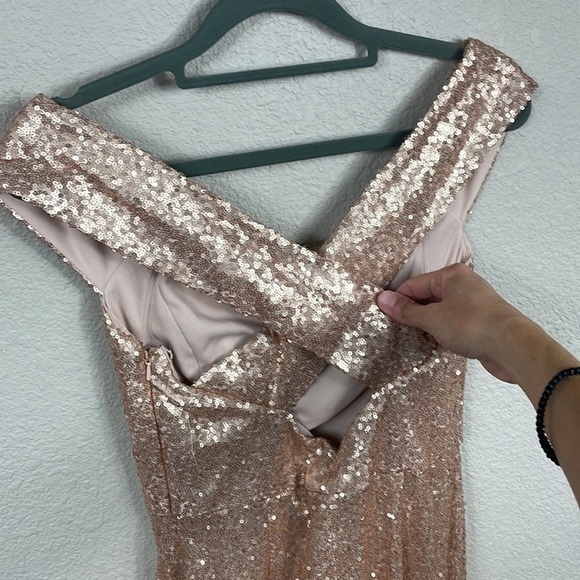 NWT Dessy Collection Off The Shoulder Sequin Trumpet Gown Dress Rose Gold 3011 - Picture 5 of 12